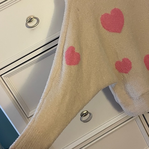 Cozy Pink Heart Sweater - Picture 3 of 9